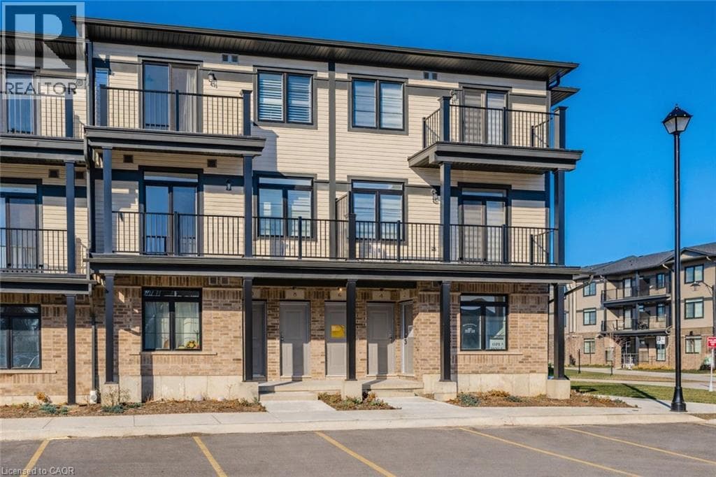 6 LOMOND Lane, Kitchener, Ontario N2R0R4 - Photo 2