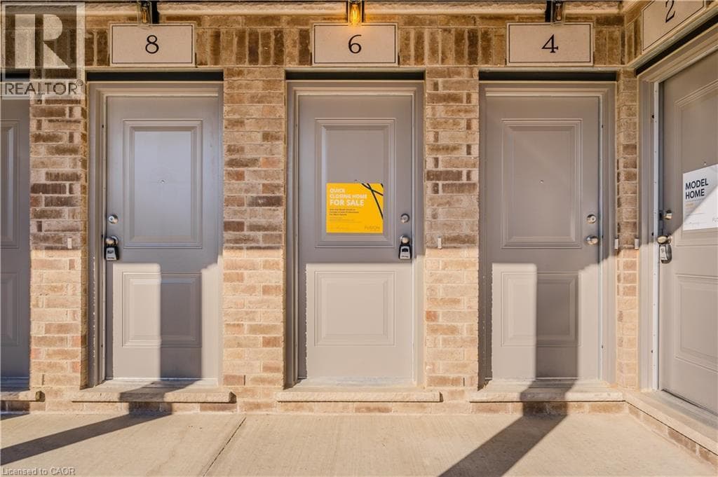 6 LOMOND Lane, Kitchener, Ontario N2R0R4 - Photo 3