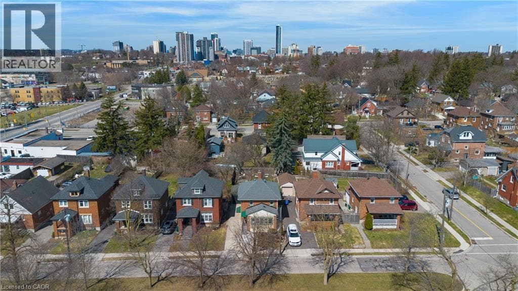24 ONWARD Avenue, Kitchener, Ontario N2H3J7 - Photo 3