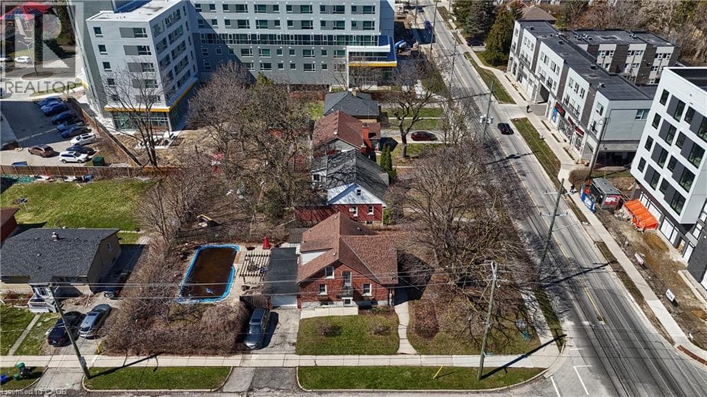 285 ALBERT Street, Waterloo, Ontario N2L3T9