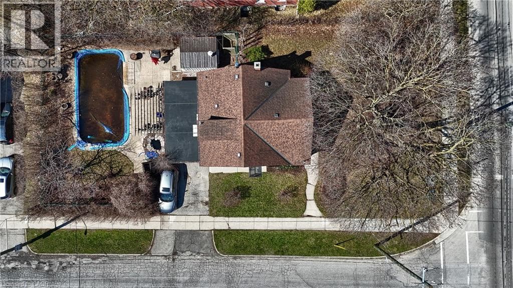 285 ALBERT Street, Waterloo, Ontario N2L3T9 - Photo 2