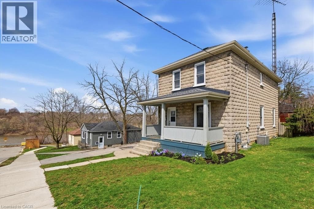 12 TODD Street, Cambridge, Ontario N1R1G5