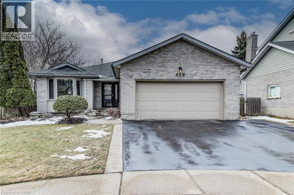 458 WINSTON Boulevard, Cambridge, Ontario N3C3Y5
