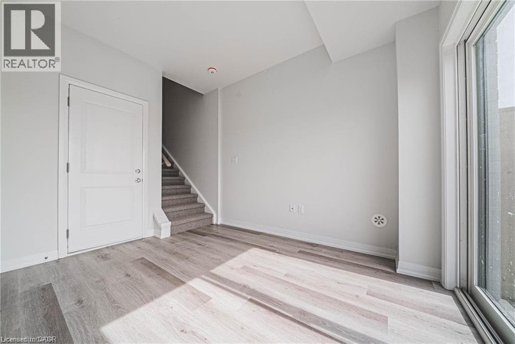 155 EQUESTRIAN Way Unit 88, Cambridge, Ontario N3E0E8 - Photo 3