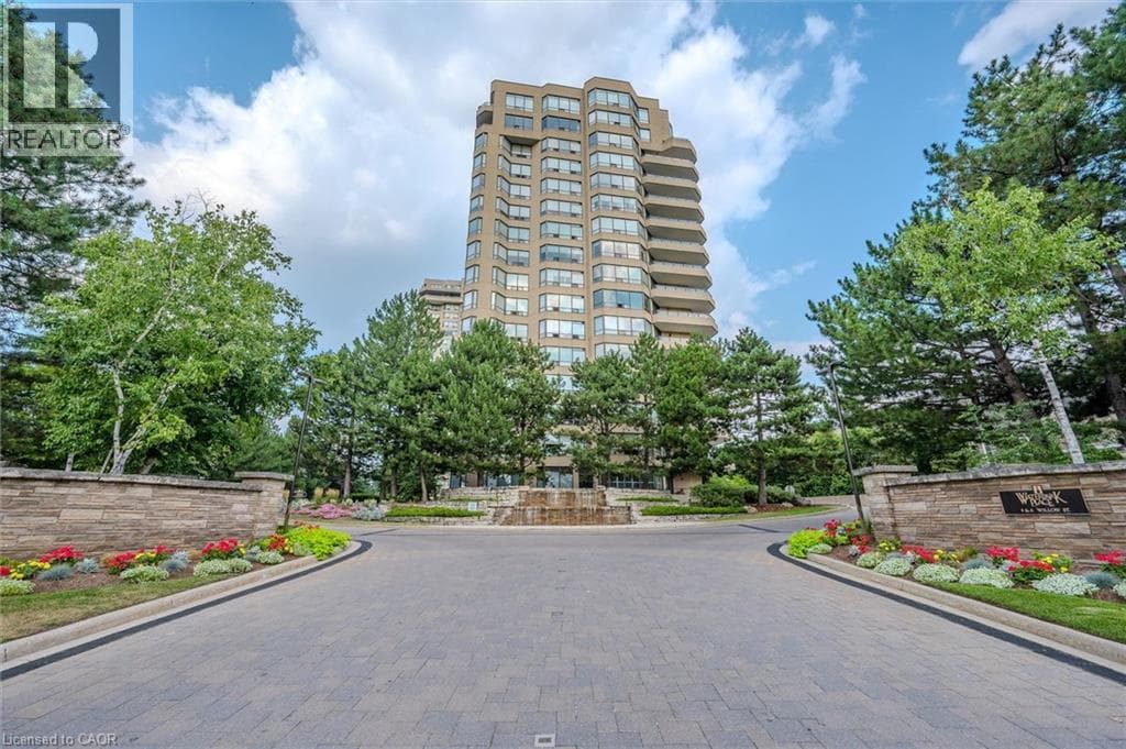 6 WILLOW Street Unit 602, Waterloo, Ontario N2J4S3