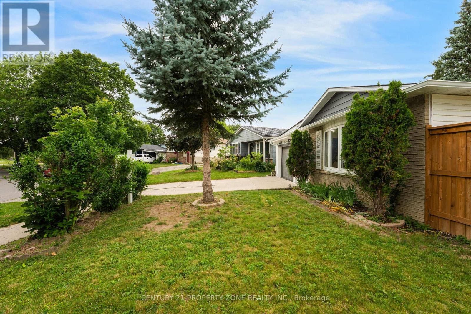 102 Hickory Heights Crescent, Kitchener, Ontario N2N1H4 - Photo 3