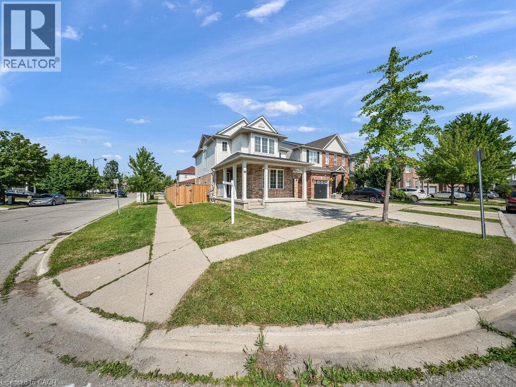 39 BAINTREE Way, Cambridge, Ontario N1T2H3 - Photo 3