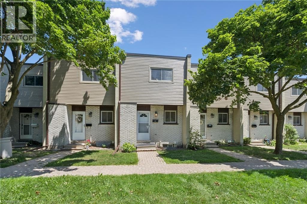 178 GRULKE Street Unit 11, Kitchener, Ontario N2A1T1 - Photo 2