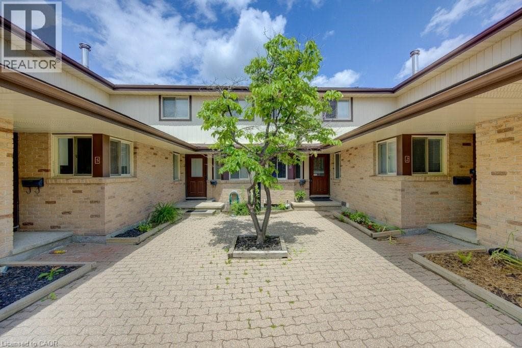 458 BEECHWOOD Place Unit 3, Waterloo, Ontario N2T1Y9 - Photo 2