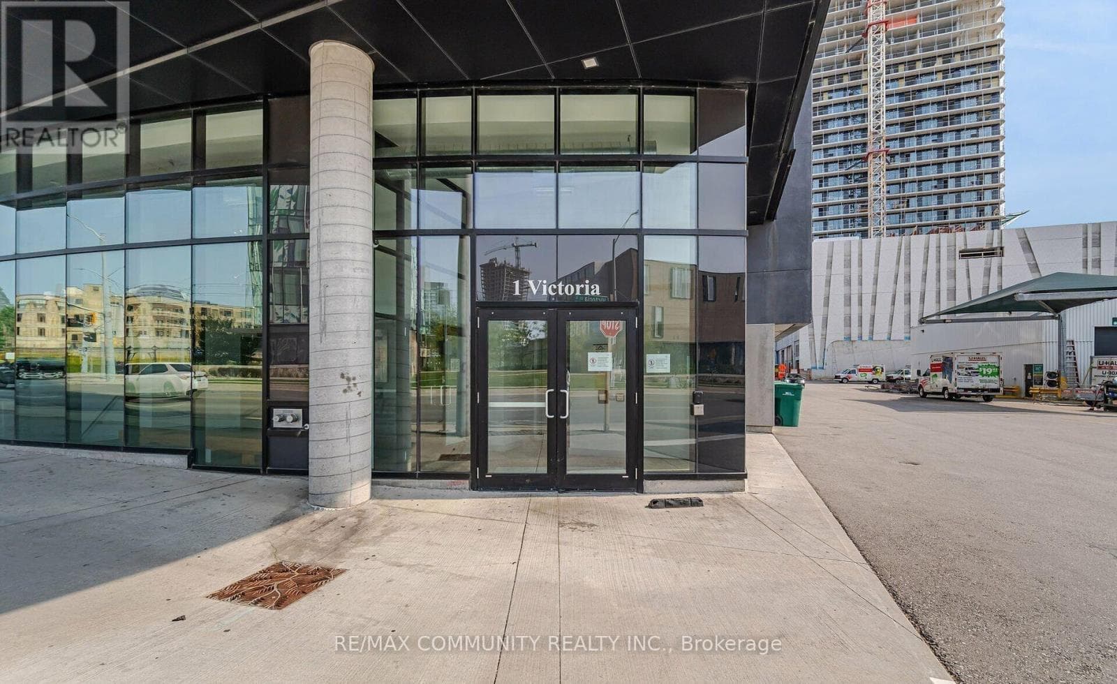 1 Victoria Street Unit 1708, Kitchener, Ontario N2G0B5 - Photo 2