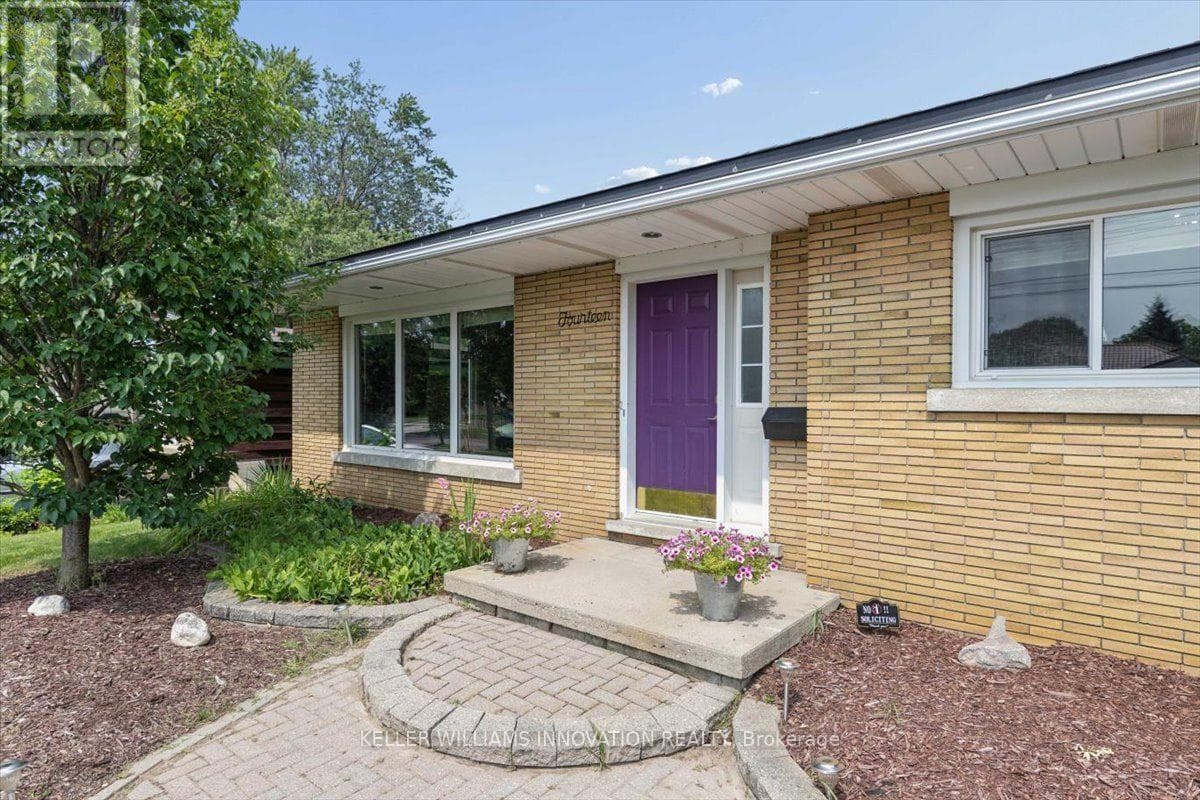 14 Cambridge Avenue, Kitchener, Ontario N2B1N4