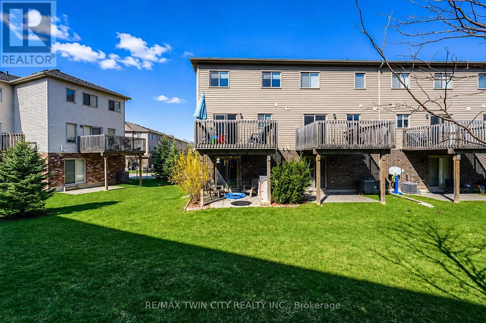 750 Lawrence Street Unit 86, Cambridge, Ontario N3H4A9 - Photo 2