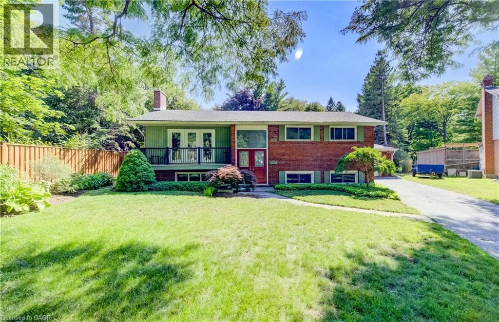291 VILLA Place, Waterloo, Ontario N2J3X6 - Photo 3
