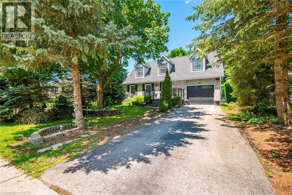 34 PEACHTREE Crescent, Cambridge, Ontario N1S4W5 - Photo 2