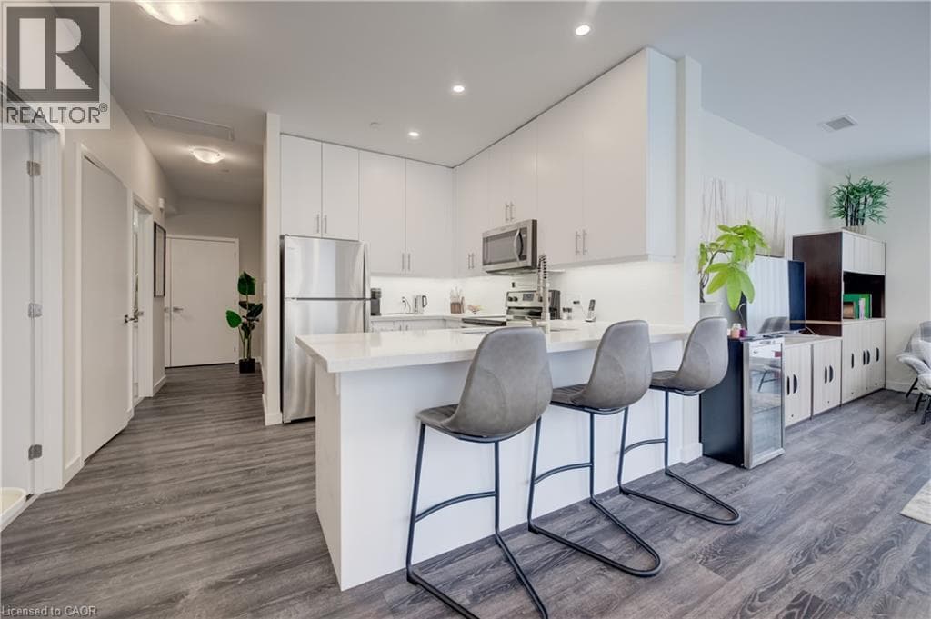 690 KING Street Unit 112, Kitchener, Ontario N2G0B9