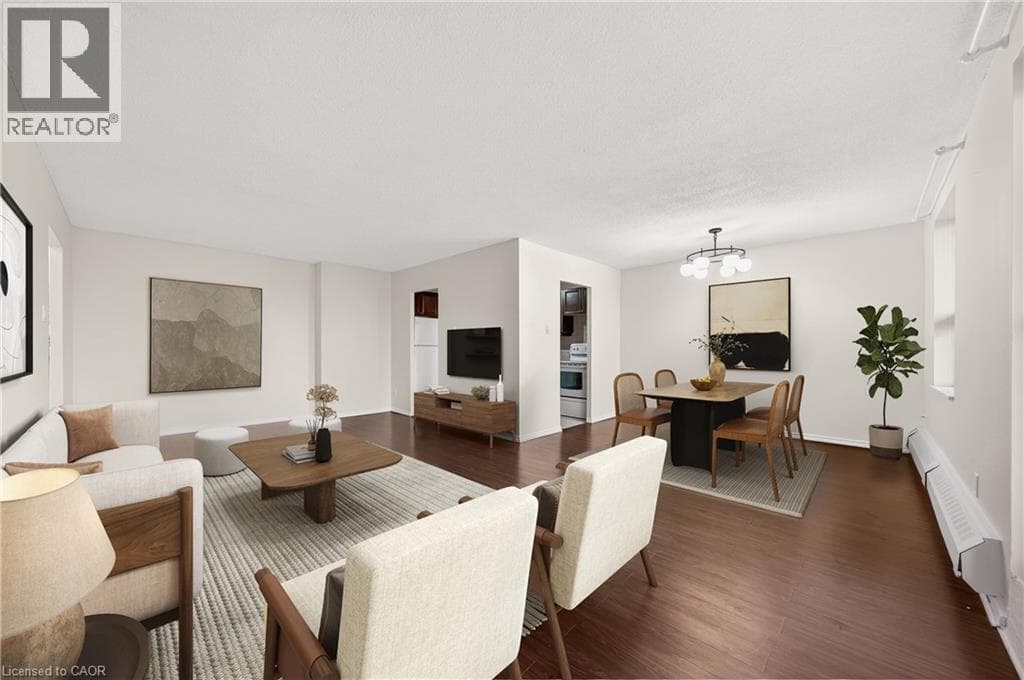 1100 COURTLAND Avenue Unit 605, Kitchener, Ontario N2C2H9 - Photo 2