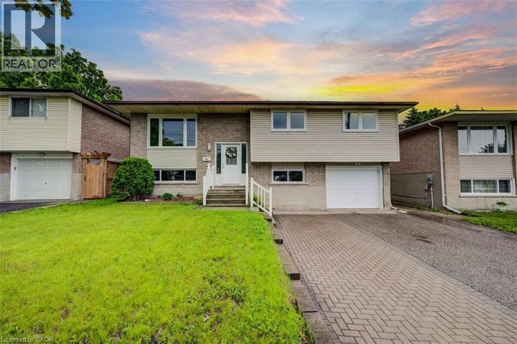 939 STRASBURG Road, Kitchener, Ontario N2E1T6 - Photo 2