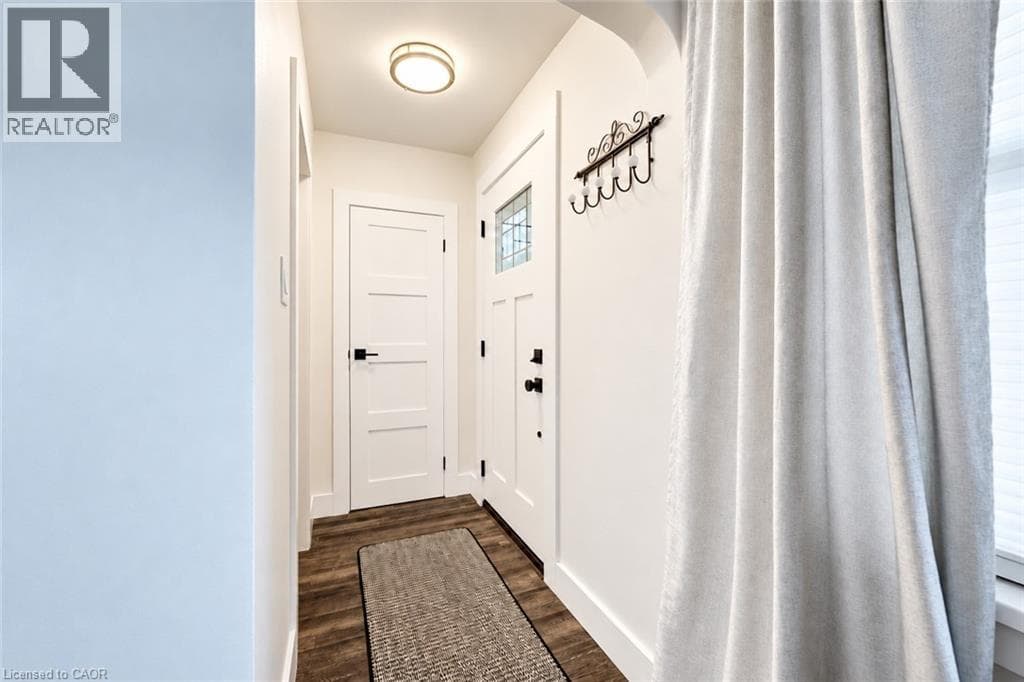 36 CRESTWOOD Avenue, Kitchener, Ontario N2H4K7 - Photo 3