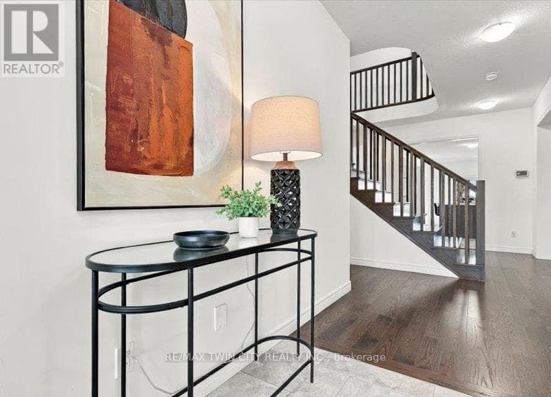 905 Broadacre Place, Kitchener, Ontario N2R0S6 - Photo 2